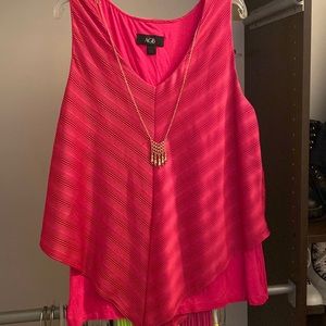 AGB. Pink top with detachable necklace. Women’s L.
